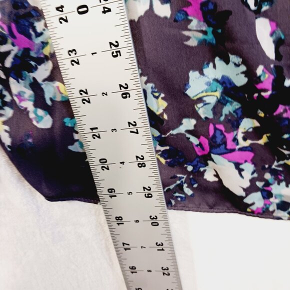 Ellen Tracy, 3X Top, Gray w/ Abstract Floral Print, Long Sleeve, Flowy Full Cut - Picture 11 of 14